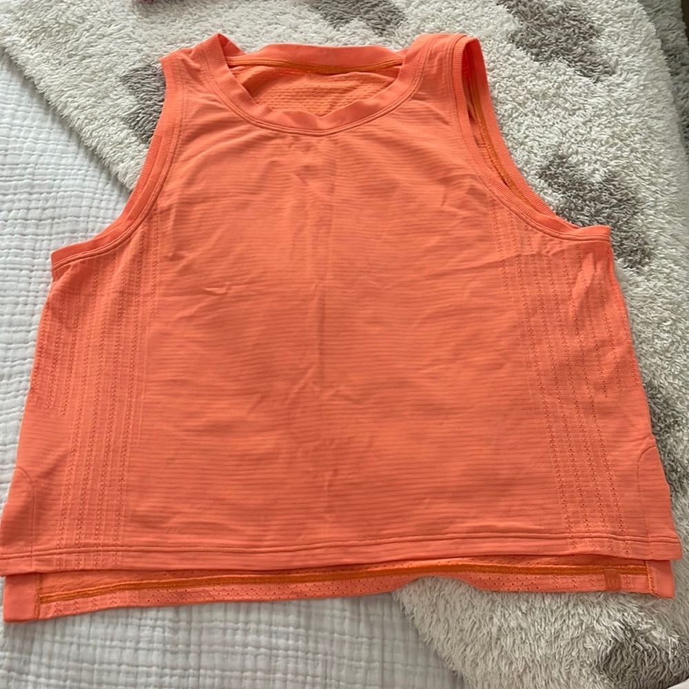 Lululemon crop tank